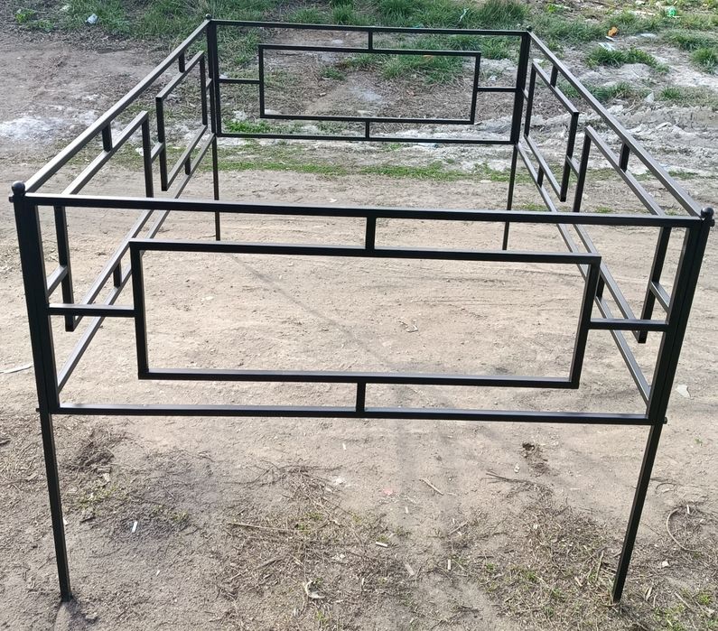 Оградка ритуальная