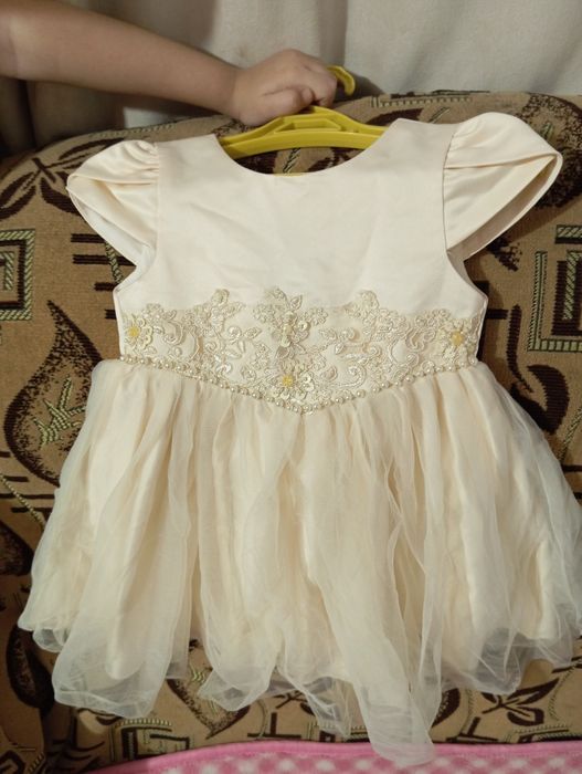 Продам детские платье