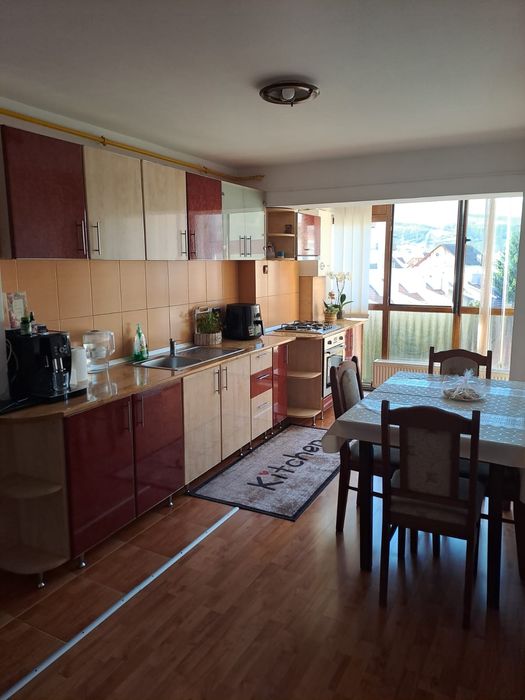 Vand apartament 2 camere Cetate zona Piata-Mercur