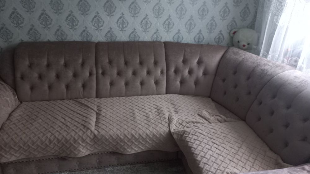 Продам диван угловой