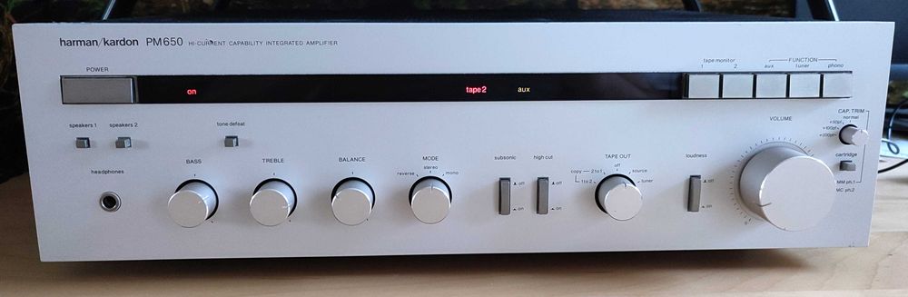 Стерео усилвател Harman Kardon PM 650