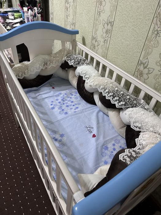 Bolalar krovati xolati yaxshi