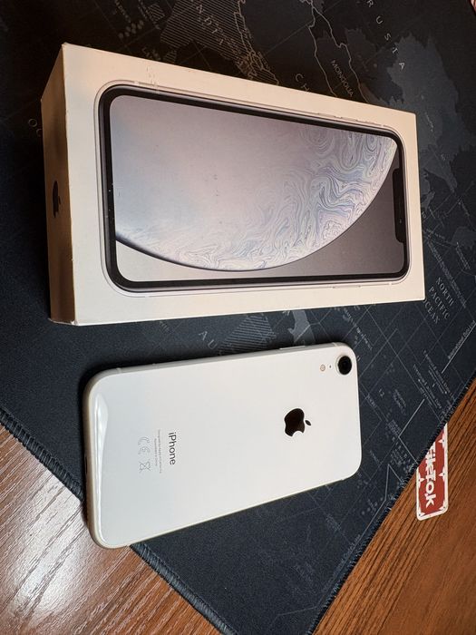 Phone Xr 128 white