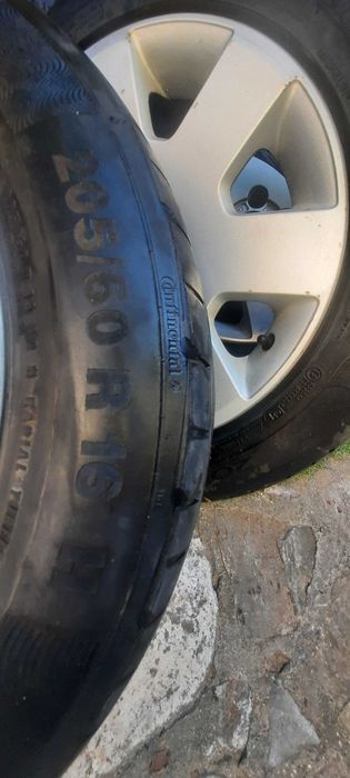 Оригинални гуми с подарък джанти!