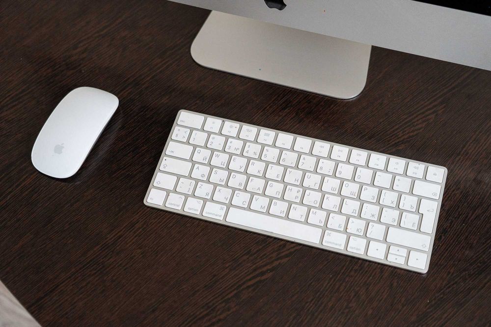 Продам iMac покупал в 2019 году