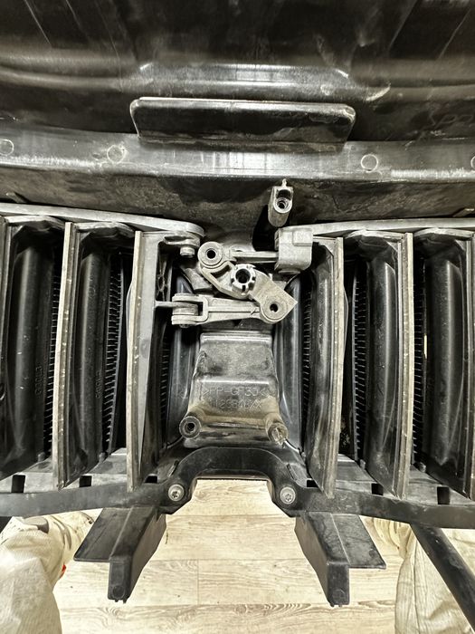 Решетка радиатора BMW G30