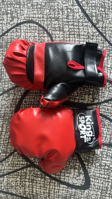Перчатки боксёрские