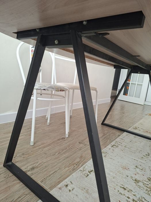 Стол сатылады. Продаю стол