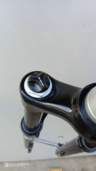 Въздушна вилка Suntour XCR32 еми27,5/26"