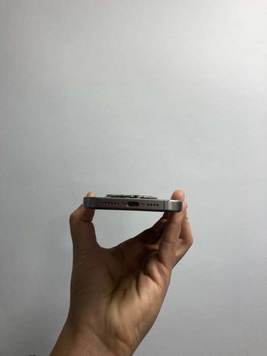 Iphone 15 Pro max 256 Titan