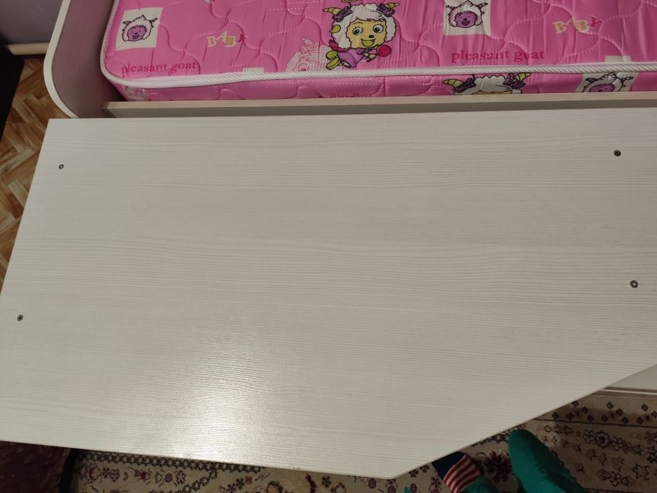 Продается кровать в детскую