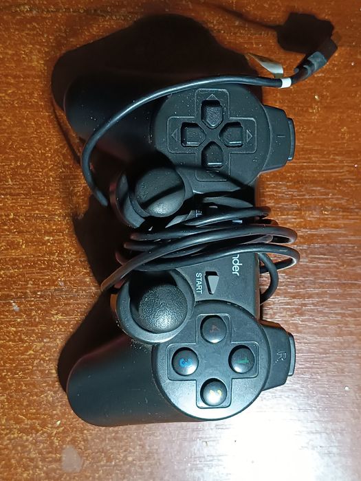 Продаю джойстик проводной