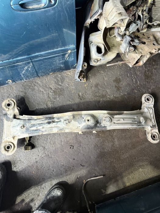 Балка на виндом камри 10 camry windom