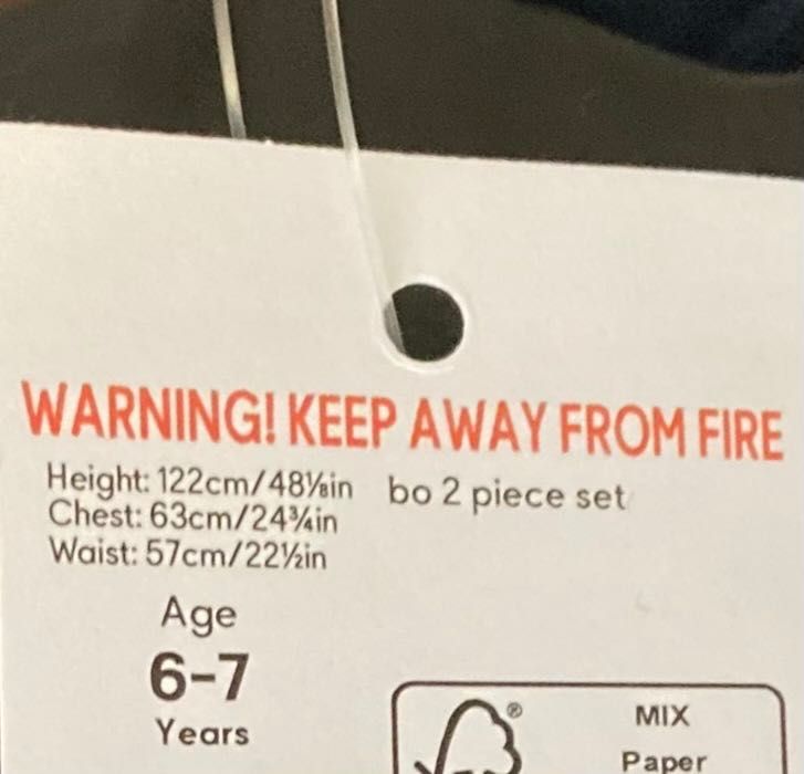 Нов комплект от Англия за момче 6-7г