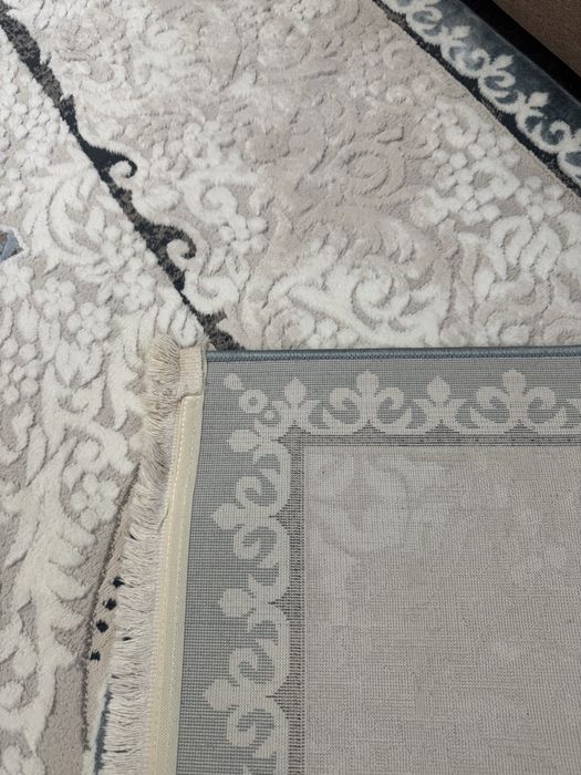 Продам ковер 2,5*4