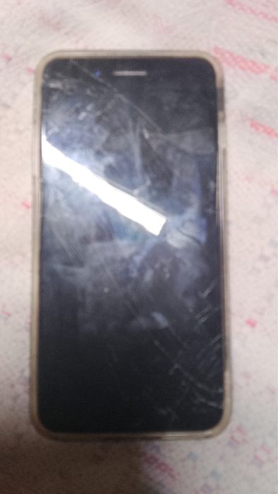 айфон 7 + состояние средние