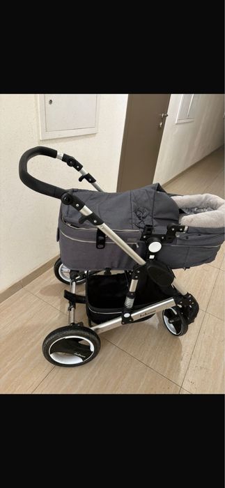Продам коляску детскую