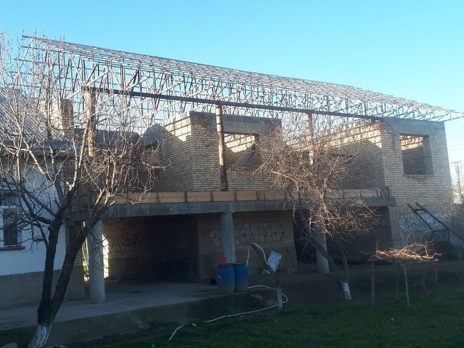 Kontiner materiallaridan xar xil o'lchamdagi tom naves xizmatlari