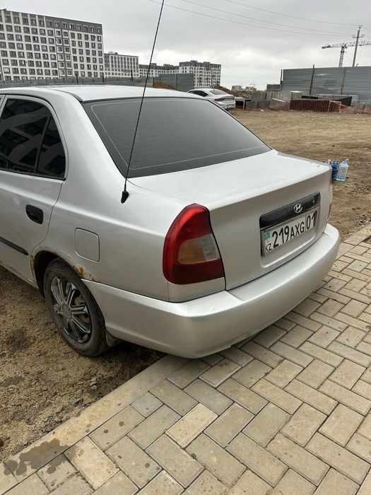 Продам машину hyundai accent 2005
