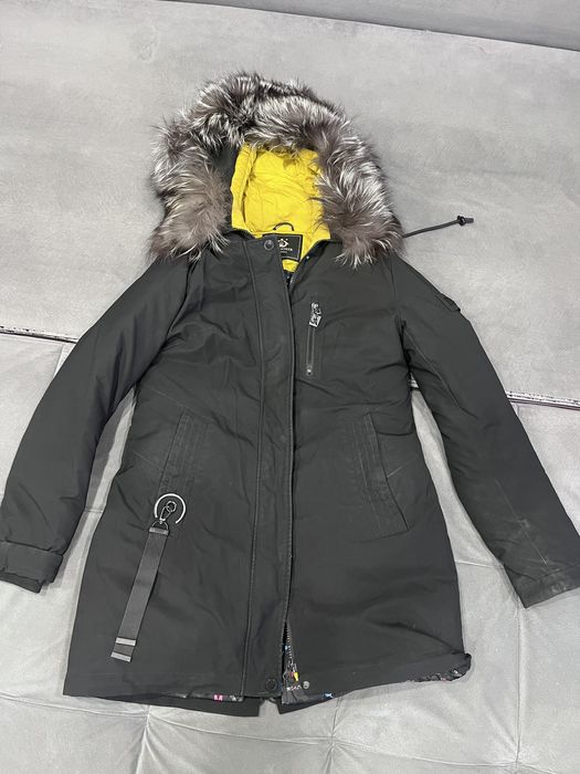 Зимний пуховик женский S 42