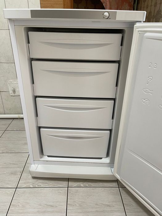 продам морозильную камеру