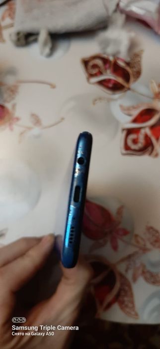 Samsung a50 в хорошем состоянии