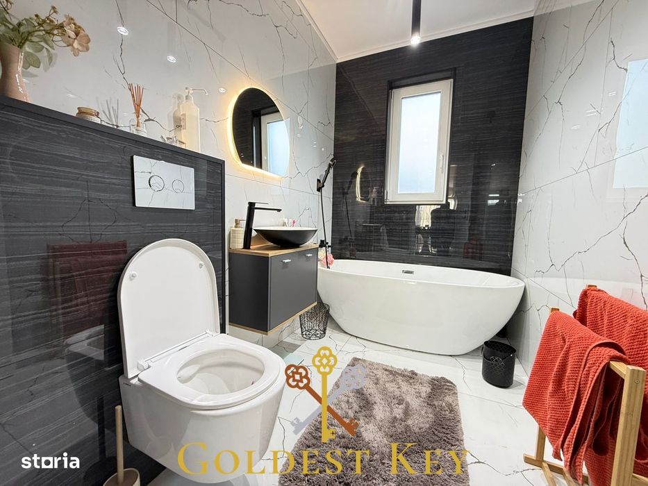 Apartament generos cu 2 camere, balcon, debara si parcare