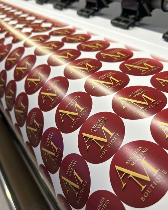 Autocolant personalizat / Stickere auto / Etichete personalizate / Etichete adezive la comandă - preturi accesibile și livrare rapida