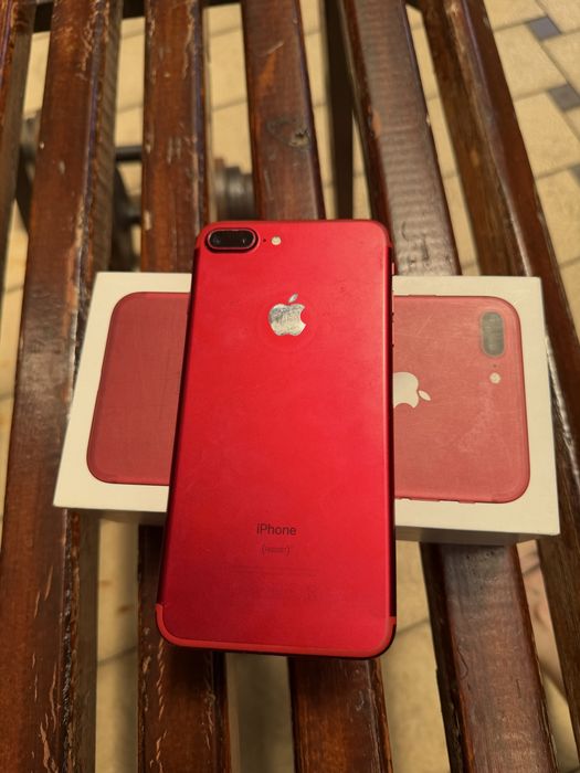 Телефон iPhone 7 Plus