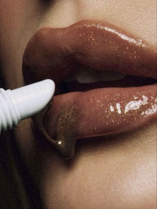 Rhode peptide lip tint Limited Edition