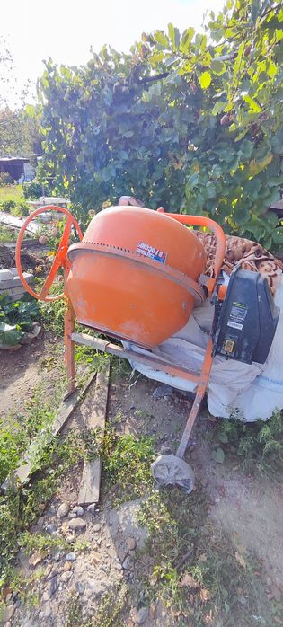 Продам бетономешалку