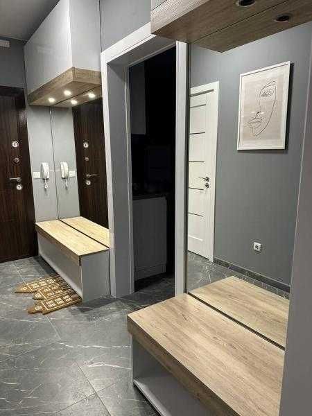 Дава се под наем Двустаен апартамент в Бургас, Изгрев - 71 кв.м за 612 € - Снимка #10