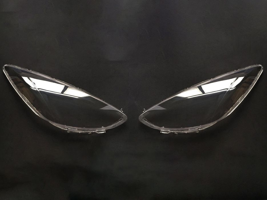 Стъкла за фарове на Mazda 2 MK2