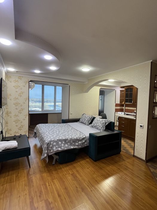 Сдам посуточно 1,5 в районе речного вокзала