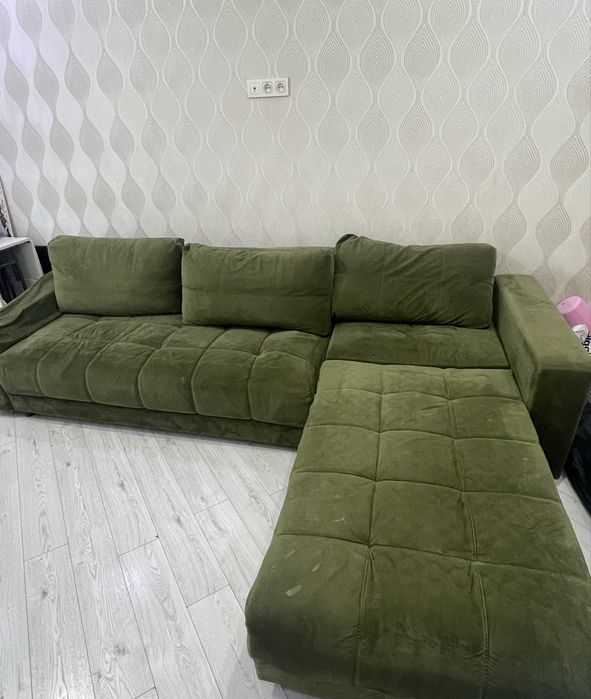 Продам диван срочно