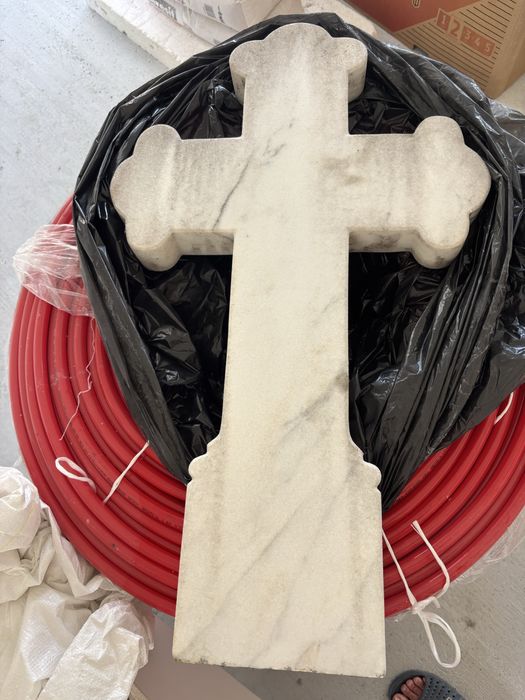 Cruce marmura cimitir