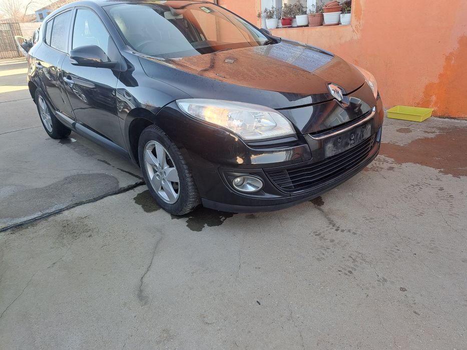 Dezmembrez   Renault Megane 3