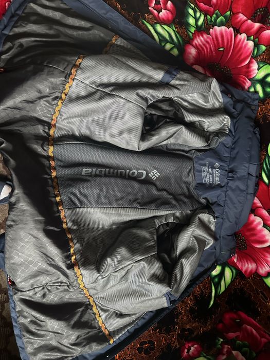 Продам куртку,осень весна