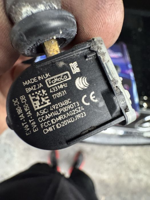 Датчици за налягане в гумите Ford TPMS