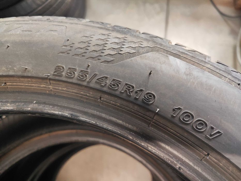4бр.летни гуми 255/45/19 Bridgestone