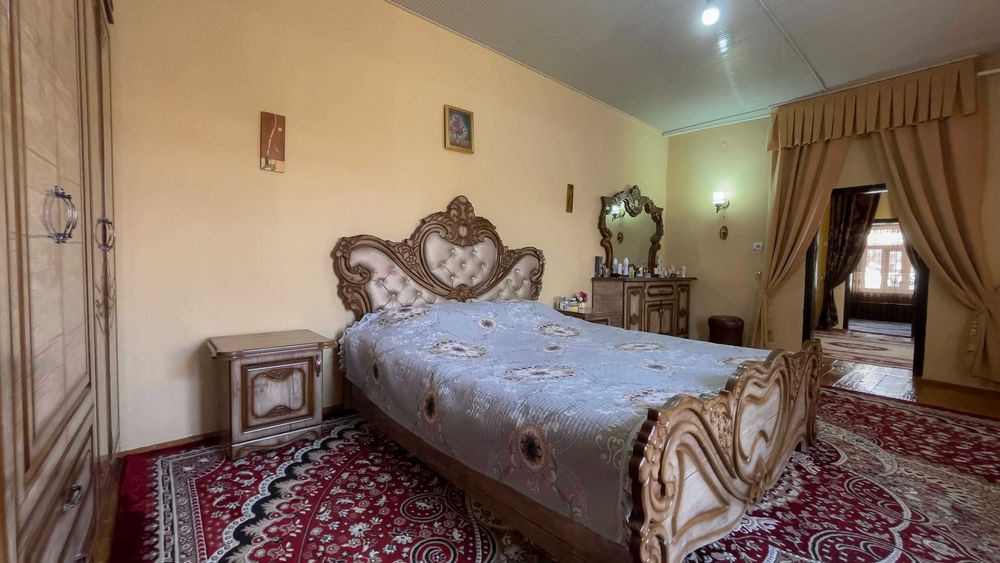 Зудлик билан барча қулайликларга эга ҳовли сотилади!!!