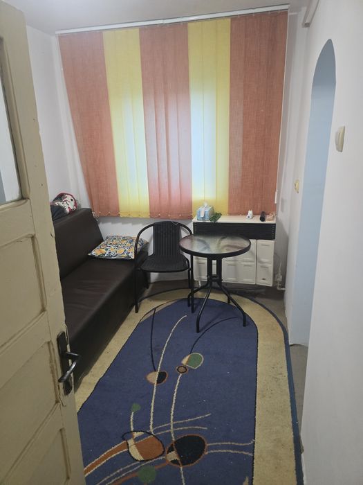 Vand apartament 3 camere