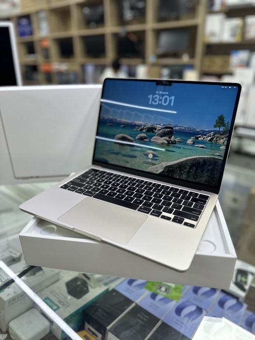 MacBook Air 13 M2 16/256 б/у