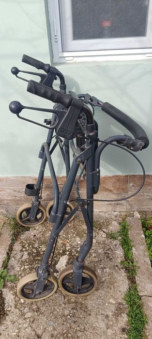 Продавам ролатор