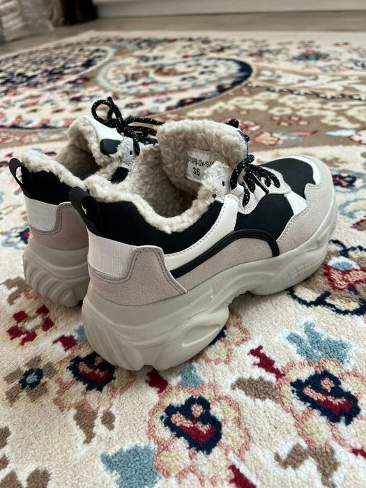 Кроссовки зимнее