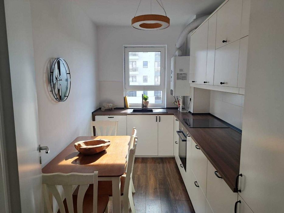 Inchiriez apartament 2 camere zona Maurer