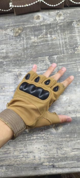 Тактические перчатки