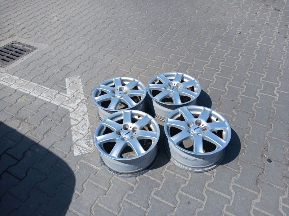 Vând jenti auto Opel Astra