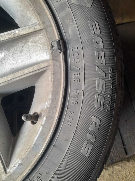 Продаю шины с дисками на бмв е34