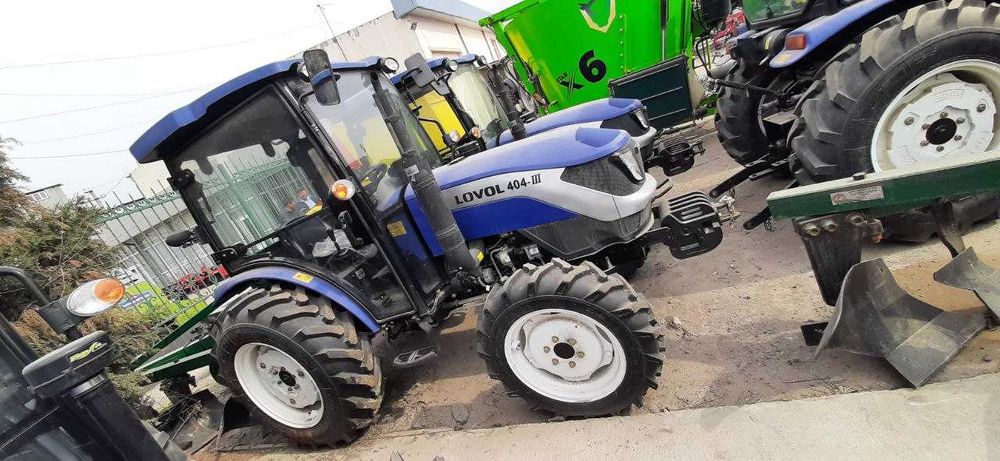 Traktor Lovol 404 - Lizing